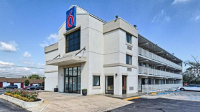 Отель Motel 6 Philadelphia - Mt. Laurel, NJ  Мапл Шейд